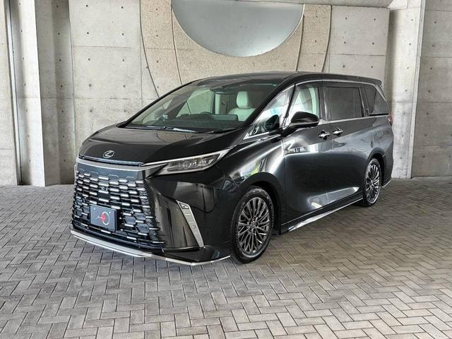 Lexus LM 2025 — фото автомобиля