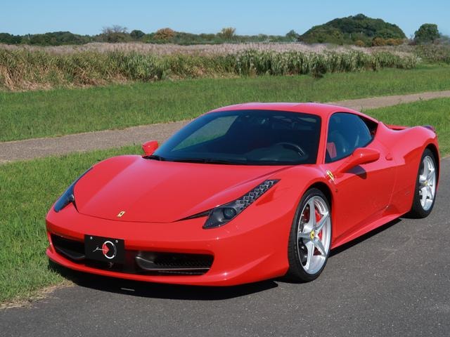 Ferrari 458 ITALIA 2010 — фото автомобиля