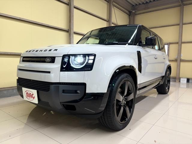 Land Rover DEFENDER 2026 — фото автомобиля