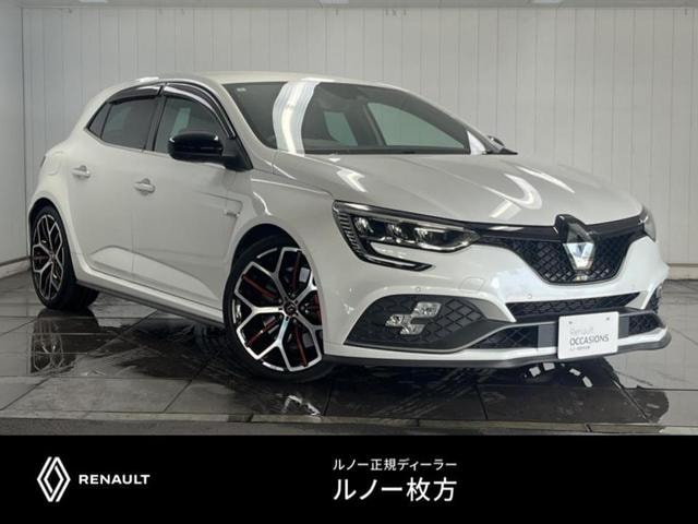 Renault MEGANE 2022 — фото автомобиля 1