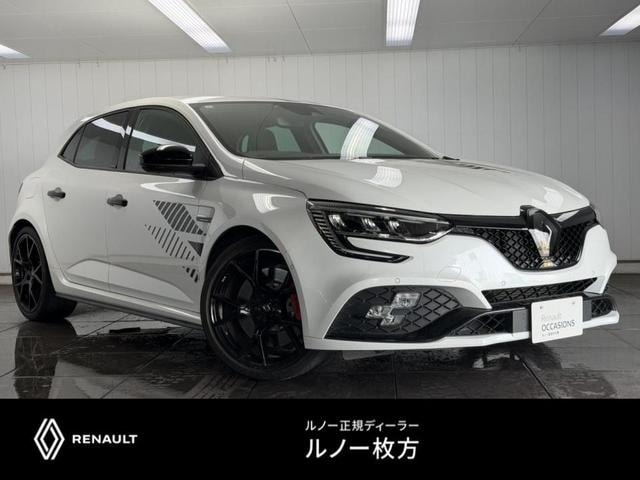 Renault MEGANE 2023 — фото автомобиля 1