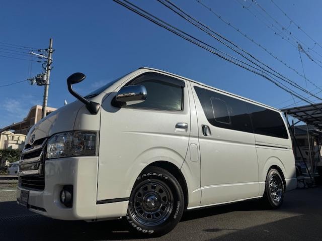 Toyota HIACE VAN 2017 — фото автомобиля