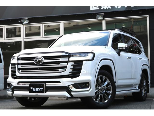 Toyota LAND CRUISER 2023 — фото автомобиля