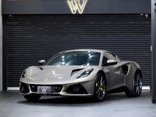 Lotus EMIRA 2025 — фото автомобиля