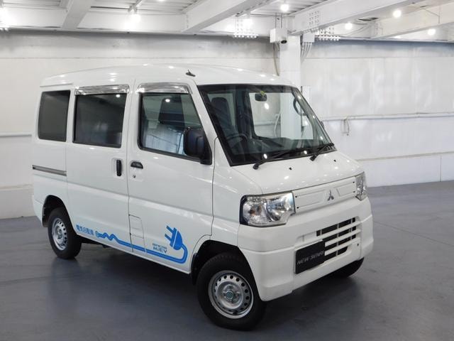 Mitsubishi MINICAB-MIEV 2012 — фото автомобиля
