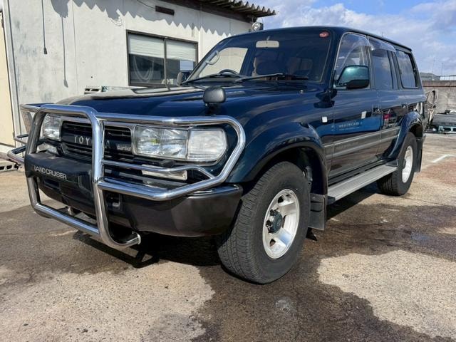Toyota LAND CRUISER 80 1993 — фото автомобиля
