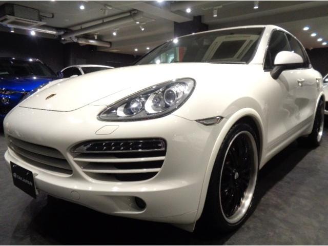 Porsche CAYENNE 2011 — фото автомобиля