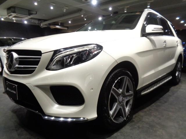 Mercedes Benz GLE 2016 — фото автомобиля