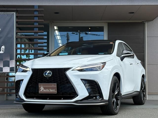 Lexus NX 2025 — фото автомобиля 1