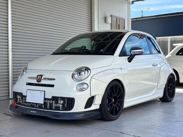 Abarth 595 2014 — фото автомобиля 1