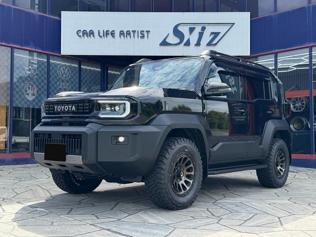 Toyota LAND CRUISER FJ 2026 — фото автомобиля