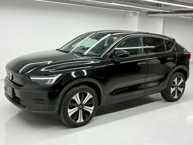 Volvo C40 RECHARGE 2023 — фото автомобиля 1