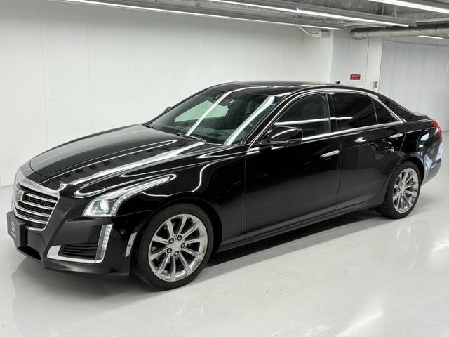Cadillac CTS 2018 — фото автомобиля