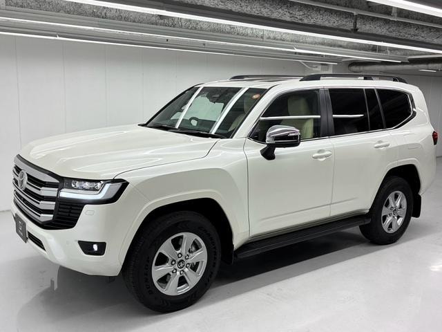 Toyota LAND CRUISER 2025 — фото автомобиля