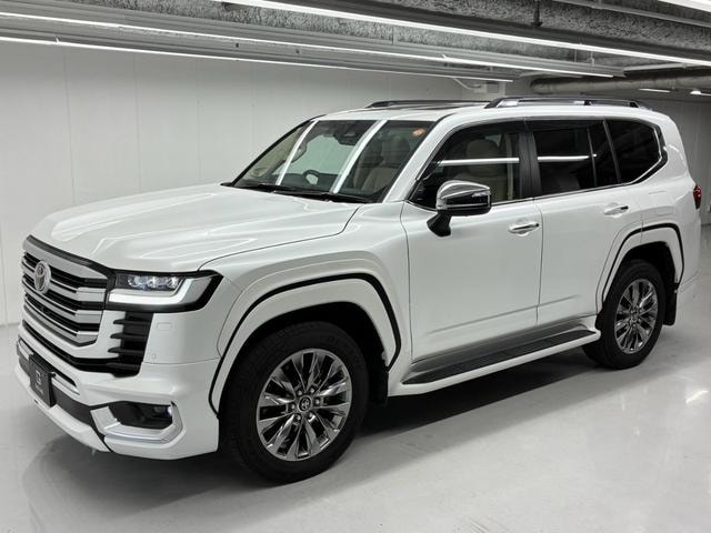 Toyota LAND CRUISER 2025 — фото автомобиля
