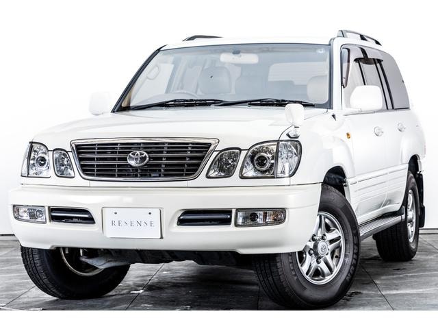 Toyota LAND CRUISER 100 2002 — фото автомобиля