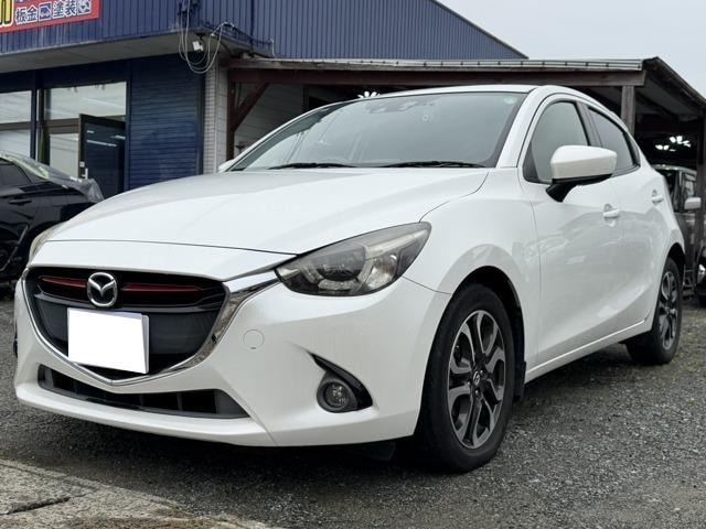 Mazda DEMIO 2015 — фото автомобиля