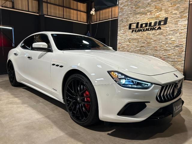 Maserati GHIBLI 2021 — фото автомобиля