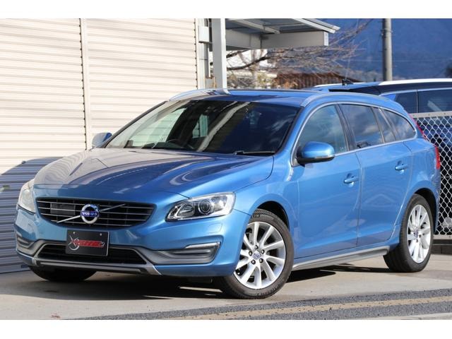 Volvo V60 2014 — фото автомобиля 1