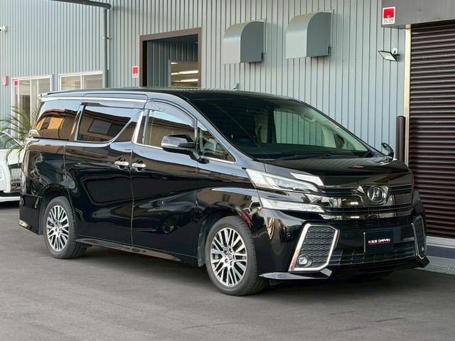 Toyota VELLFIRE 2015 — фото автомобиля 1