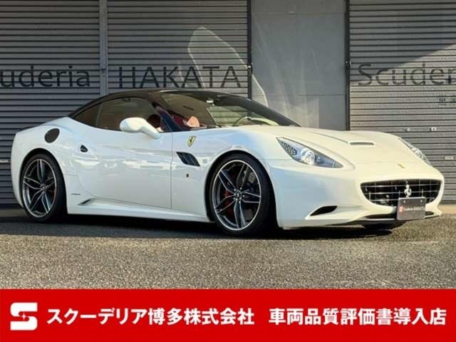 Ferrari CALIFORNIA 2010 — фото автомобиля