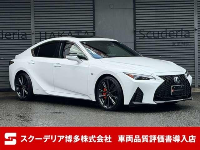 Lexus IS 2025 — фото автомобиля 1