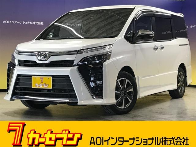 Toyota VOXY 2018 — фото автомобиля 1