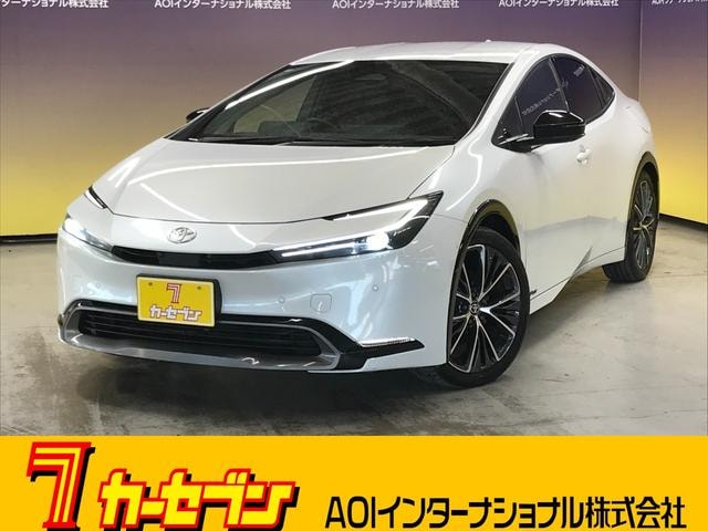 Toyota PRIUS 2024 — фото автомобиля 1
