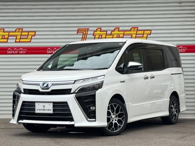 Toyota VOXY 2018 — фото автомобиля 1