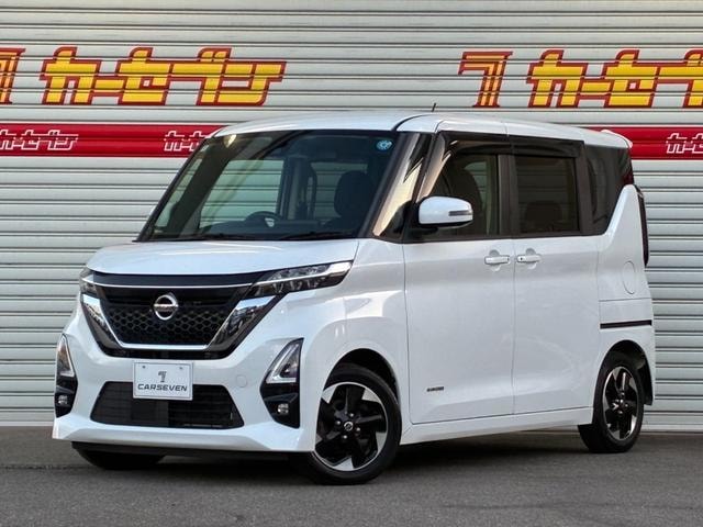 Nissan ROOX 2022 — фото автомобиля 1