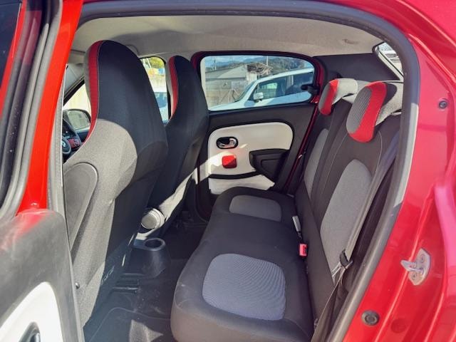 Renault TWINGO 2017 — фото автомобиля 1
