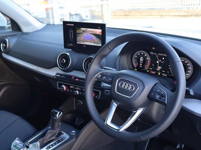 Audi Q2 2026 — фото автомобиля 1
