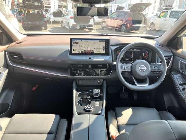 Nissan X-TRAIL 2025 — фото автомобиля 1