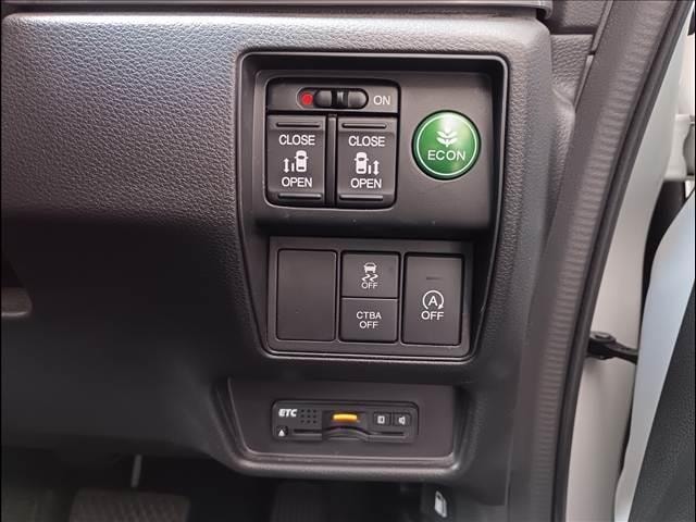 Honda ODYSSEY 2015 — фото автомобиля 1