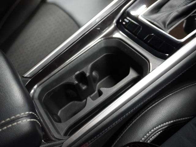 Chrysler Jeep JEEP COMMANDER 2023 — фото автомобиля 1