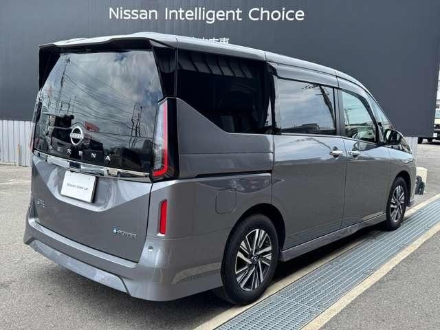 Nissan SERENA 2023 — фото автомобиля 1