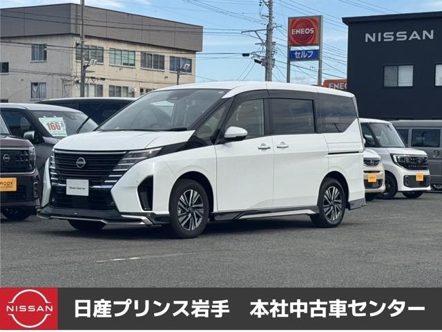Nissan SERENA 2025 — фото автомобиля