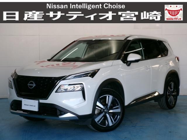Nissan X-TRAIL 2022 — фото автомобиля