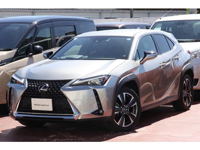 Lexus UX 2021 — фото автомобиля
