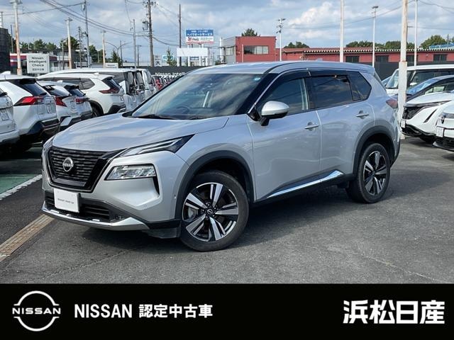 Nissan X-TRAIL 2023 — фото автомобиля 1