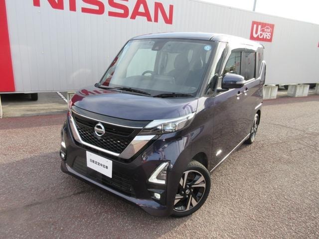 Nissan ROOX 2022 — фото автомобиля
