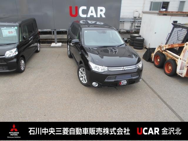 Mitsubishi OUTLANDER PHEV 2014 — фото автомобиля
