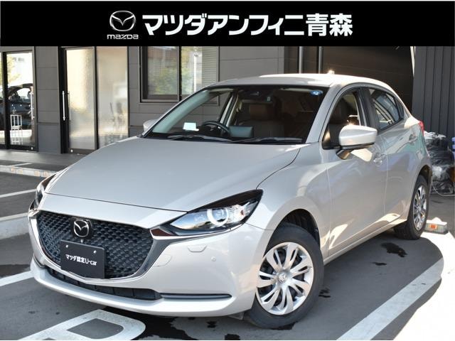 Mazda 2 2022 — фото автомобиля 1
