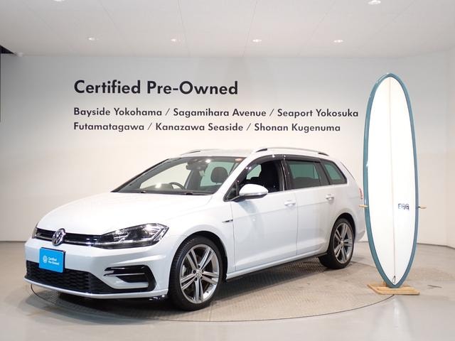 Volkswagen GOLF VARIANT 2017 — фото автомобиля