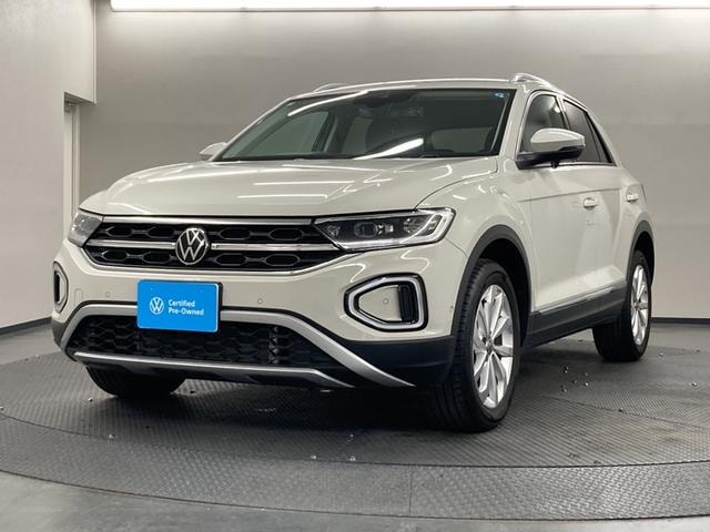 Volkswagen T-ROC 2023 — фото автомобиля