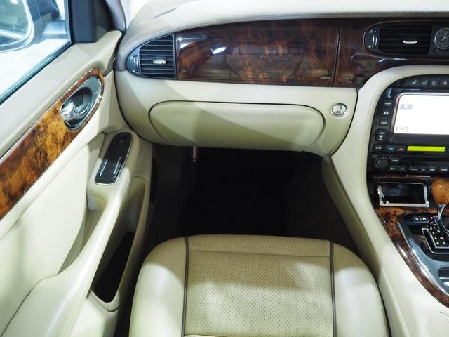 Миниатюра 18