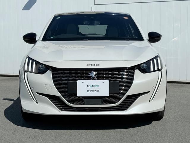 Peugeot 208 2020 — фото автомобиля 1