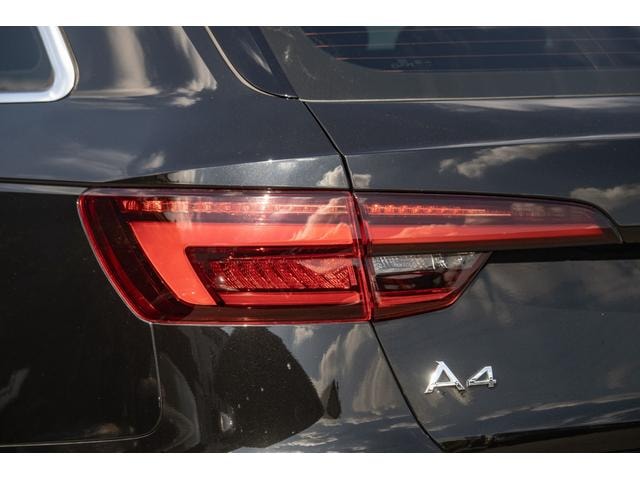 Audi A4 AVANT 2019 — фото автомобиля 1
