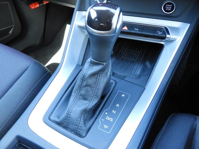 Audi Q3 2023 — фото автомобиля 1