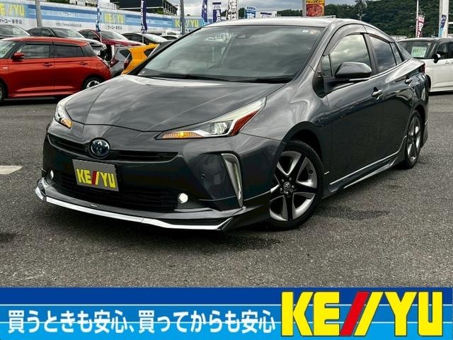 Toyota PRIUS 2021 — фото автомобиля 1